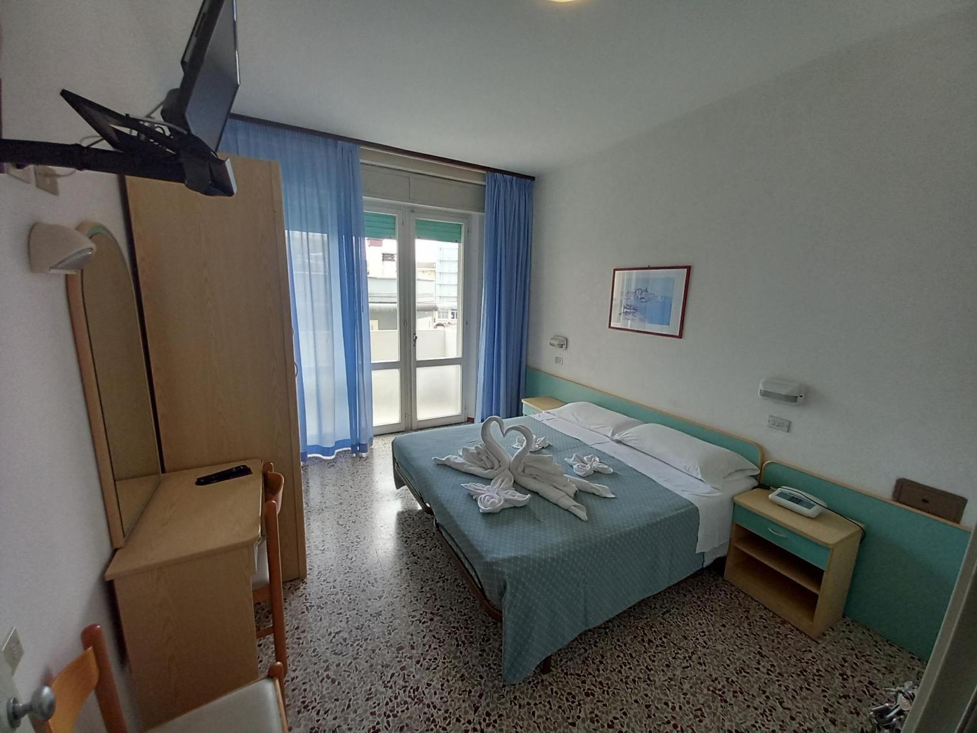 Hotel Europa ガビッチェ・マーレ エクステリア 写真