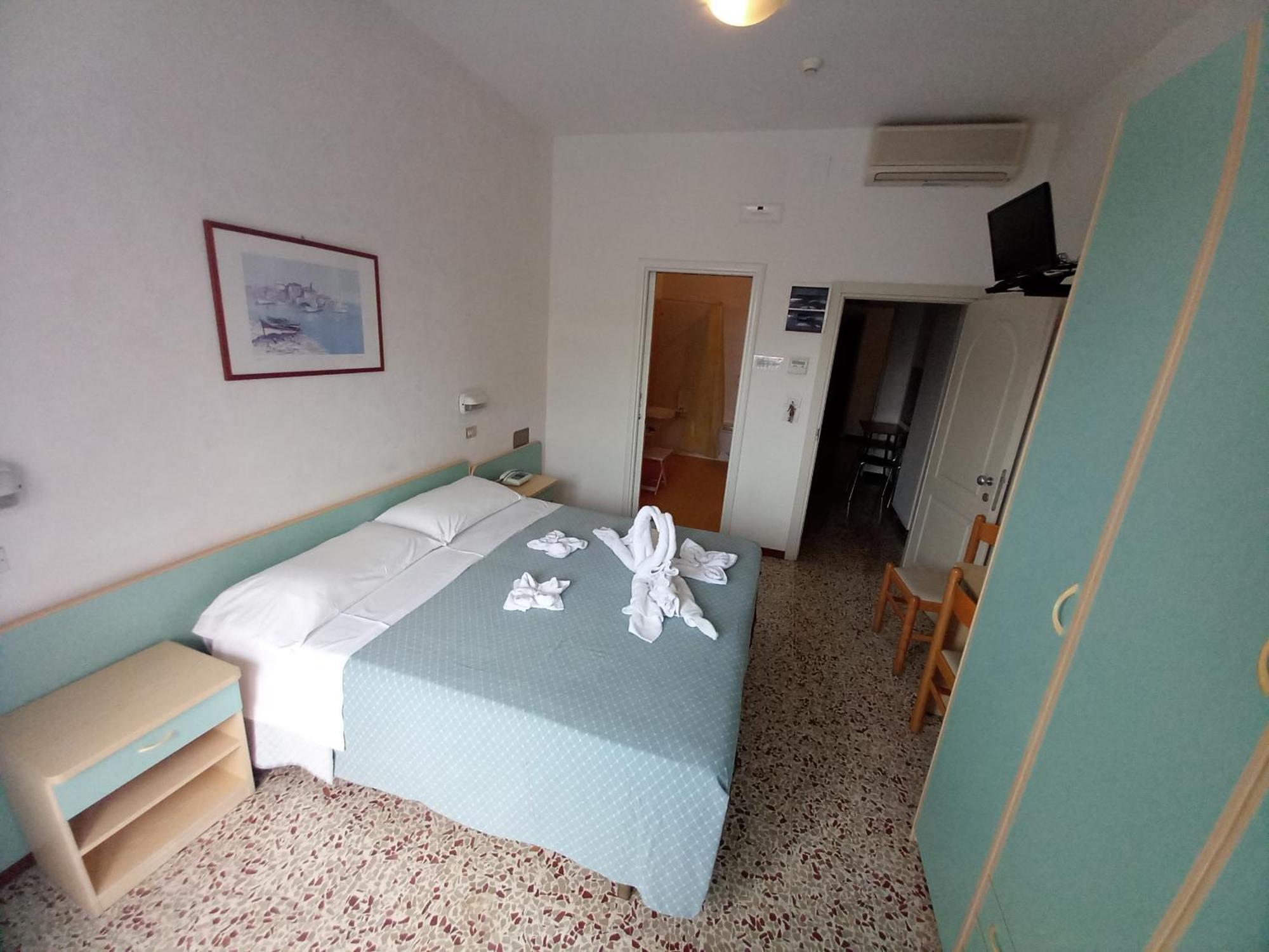 Hotel Europa ガビッチェ・マーレ エクステリア 写真